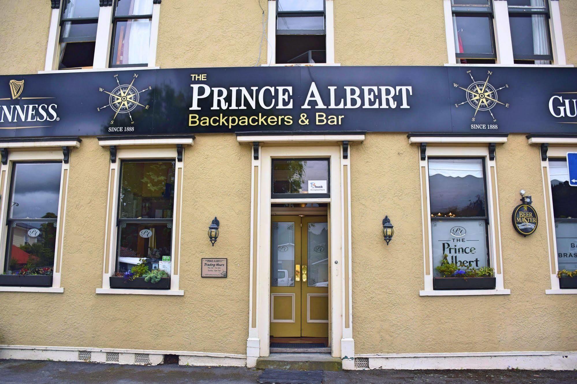 The Prince Albert Backpackers & Bar Нельсон Экстерьер фото